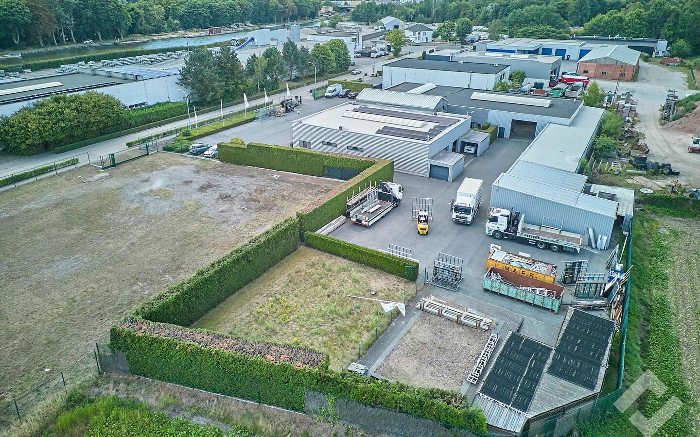 Gebouw voor gemengd gebruik te koop in Dessel