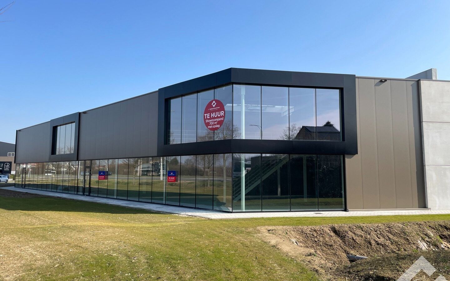 Individuele handelszaak te huur in Dilsen-Stokkem