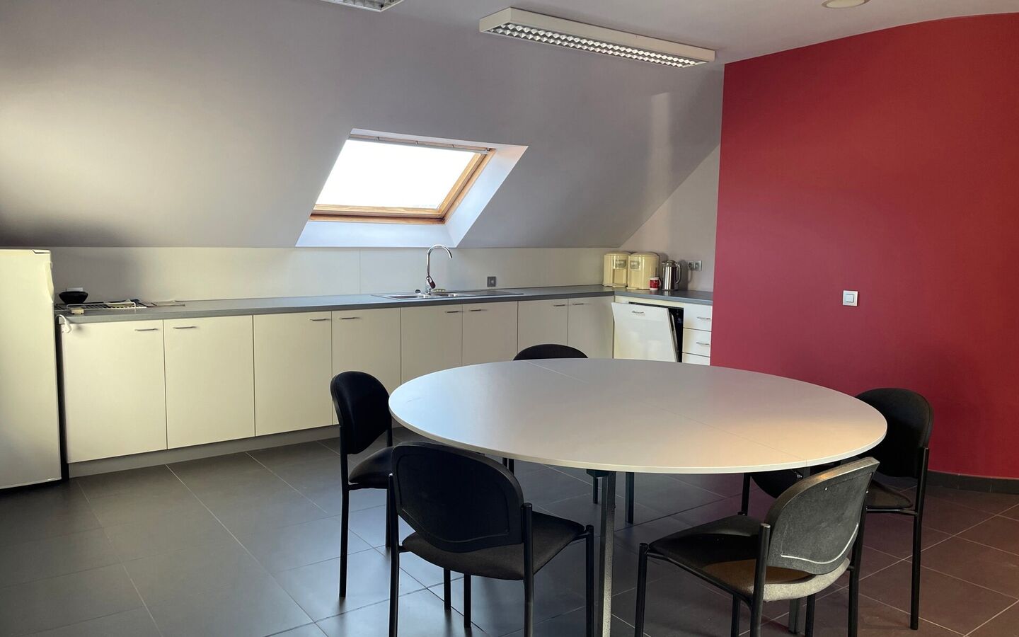 Individuele handelszaak te huur in Hechtel-Eksel