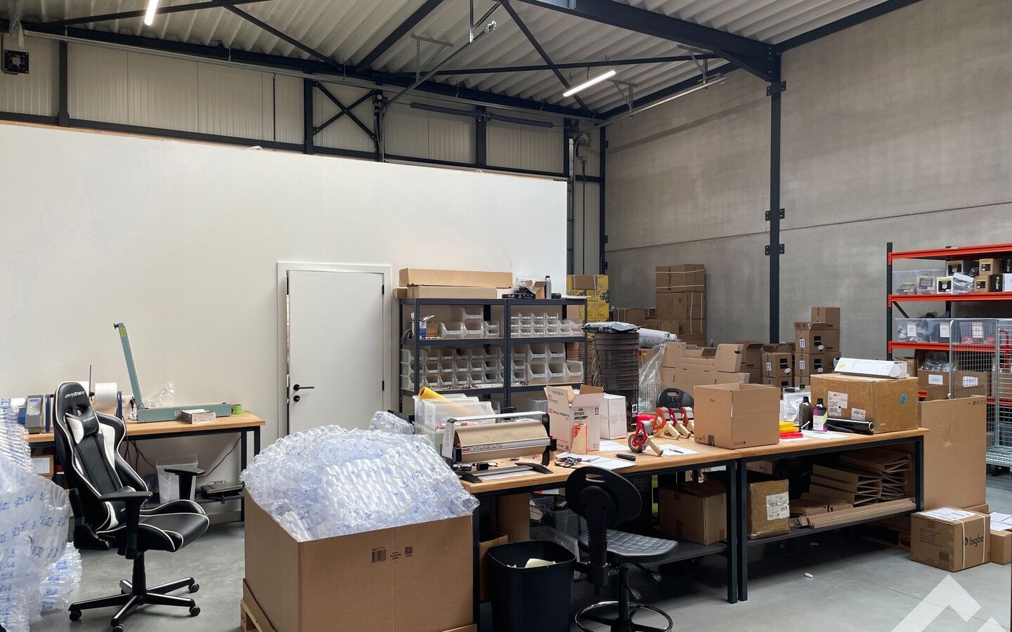 Industrieel gebouw te huur in Bree