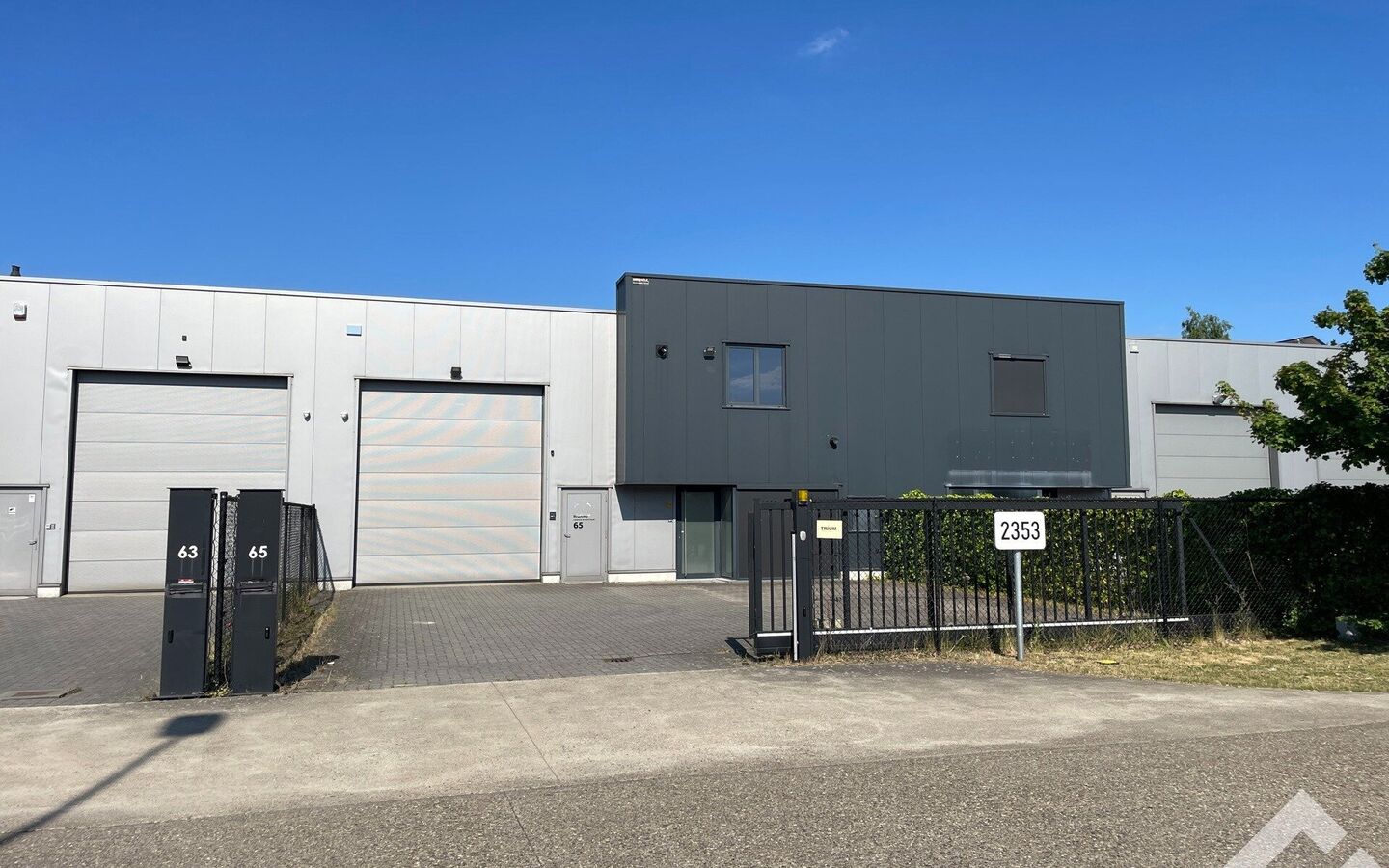 Industrieel gebouw te huur in Lommel