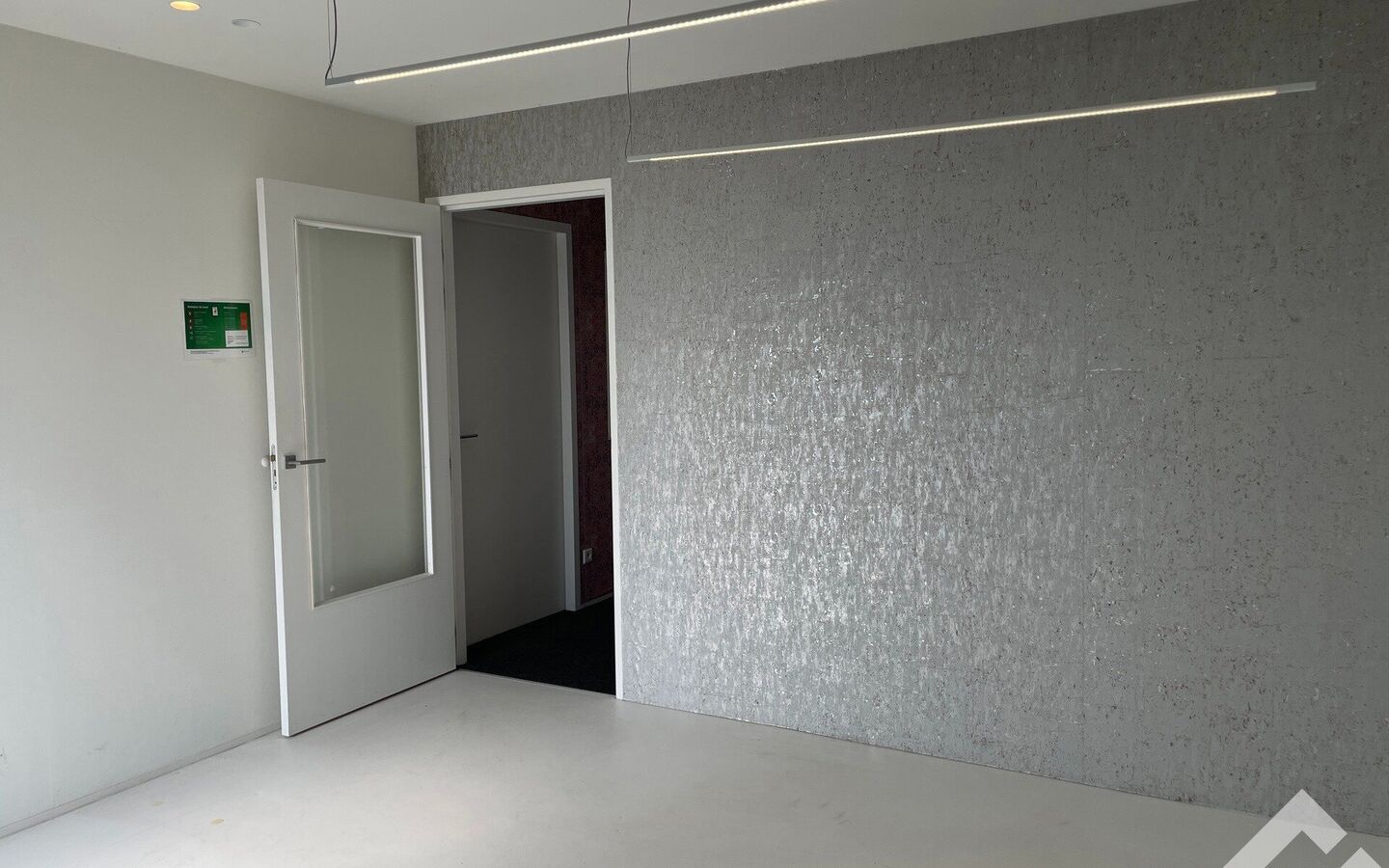 Industrieel gebouw te huur in Lommel