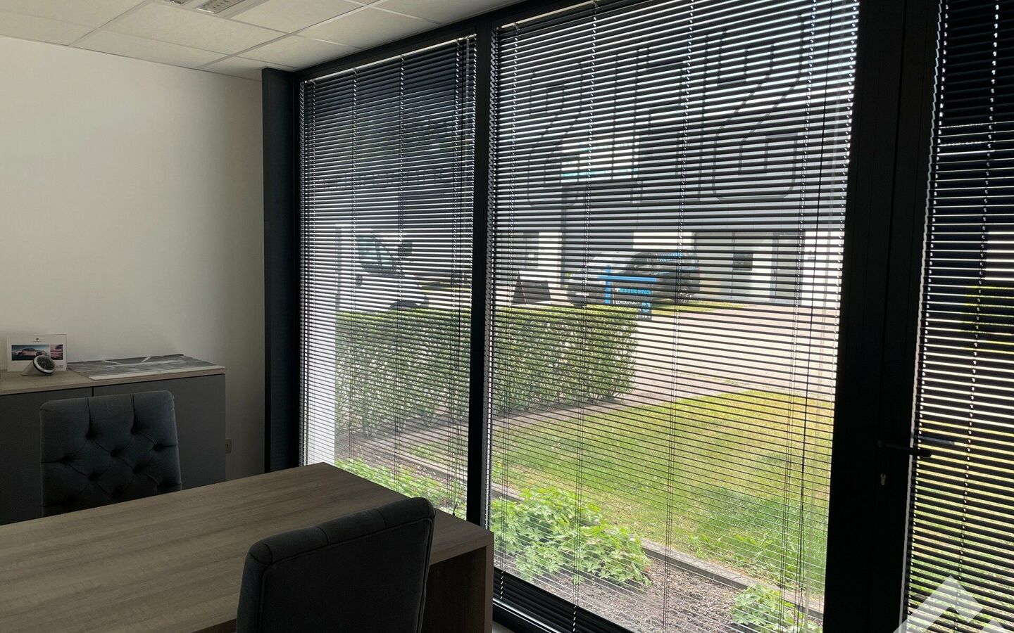 Industrieel gebouw te huur in Lommel