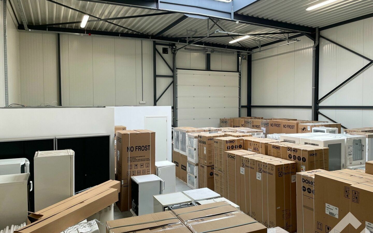 Industrieel gebouw te huur in Lommel