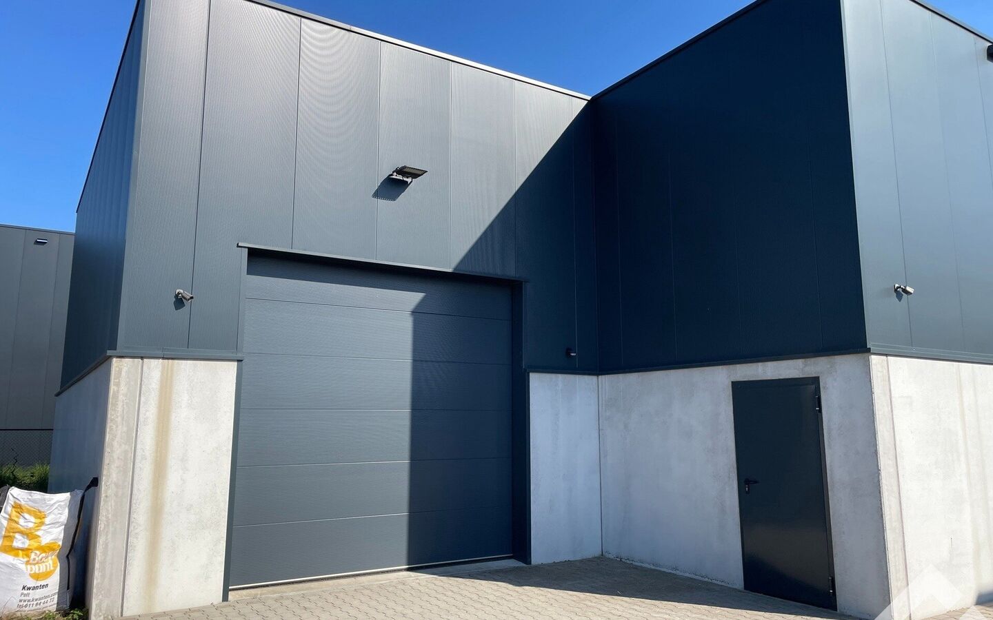 Industrieel gebouw te huur in Overpelt