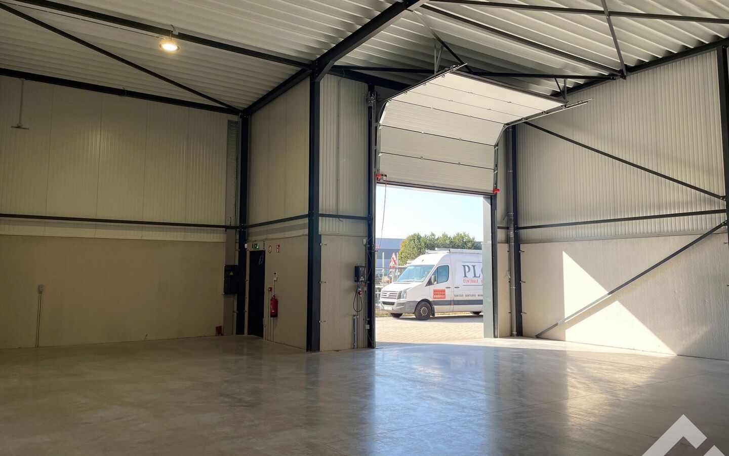 Industrieel gebouw te huur in Overpelt