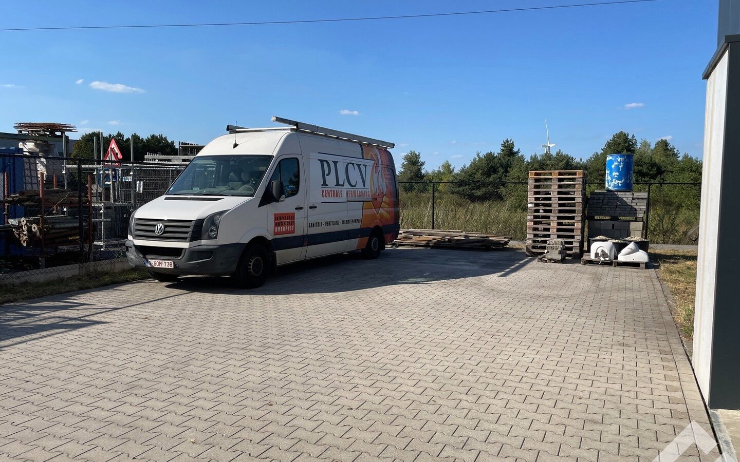 Industrieel gebouw te huur in Overpelt