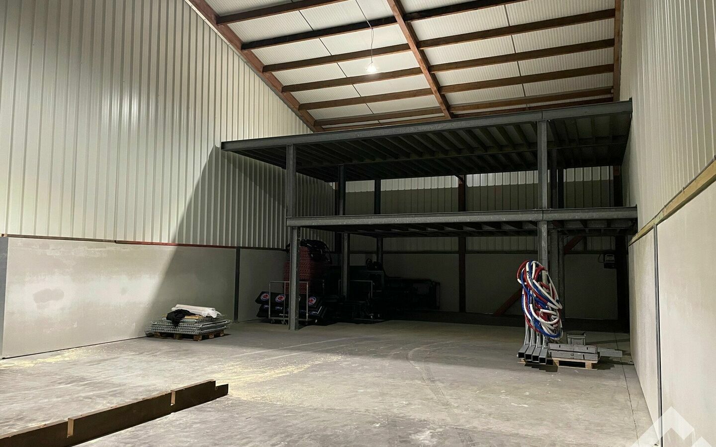 Industrieel gebouw te huur in Retie