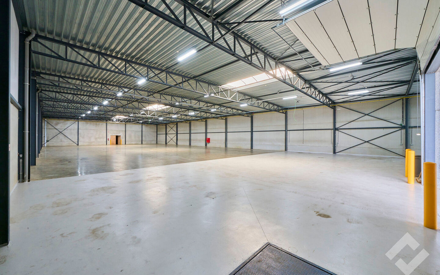 Industrieel gebouw te koop in Balen