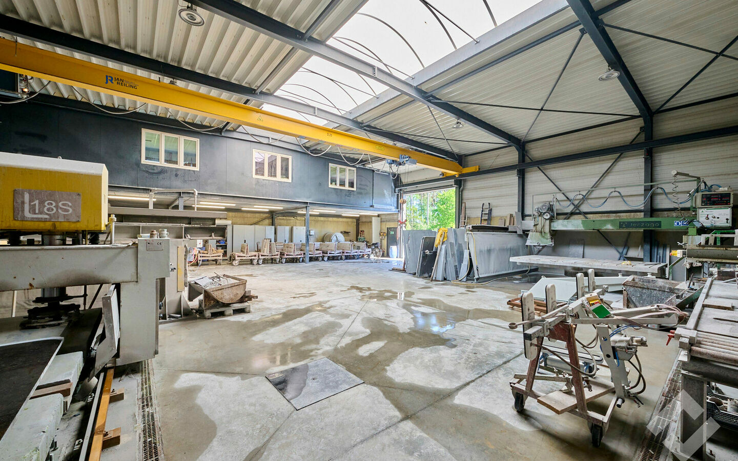 Industrieel gebouw te koop in Hechtel-Eksel