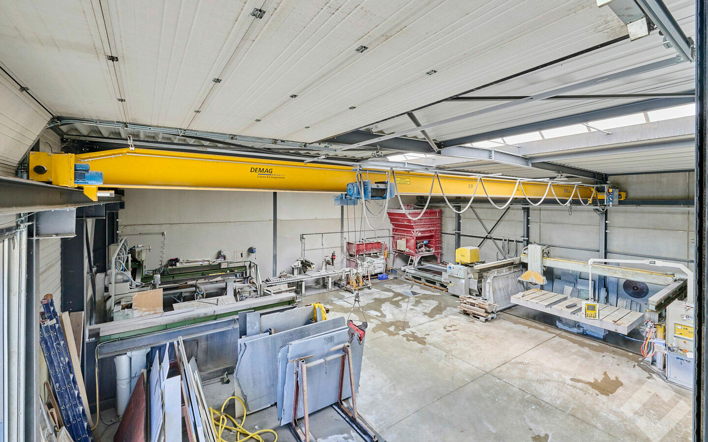 Industrieel gebouw te koop in Hechtel-Eksel