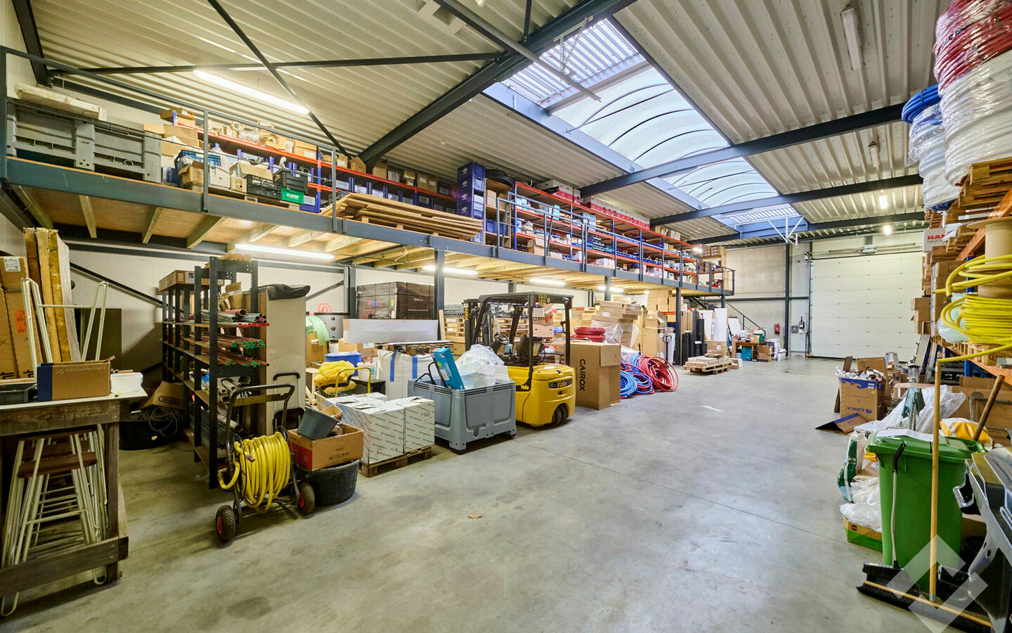 Industrieel gebouw te koop in Lommel