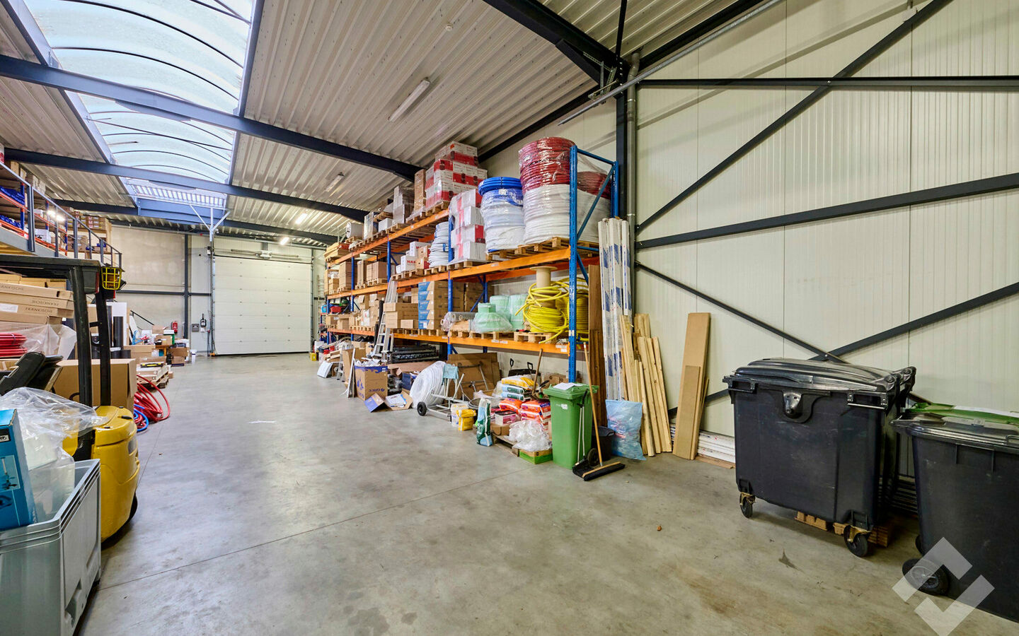 Industrieel gebouw te koop in Lommel