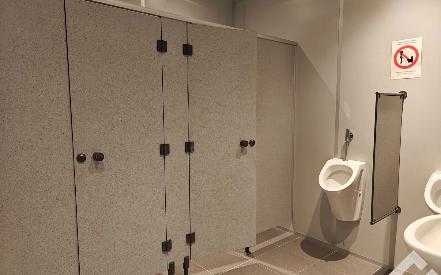 Kantoor te huur in Balen