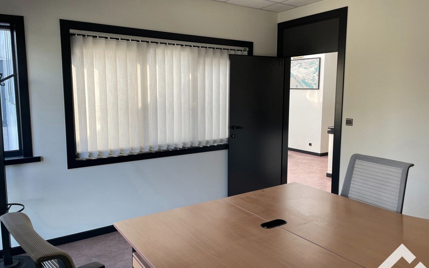 Kantoor te huur in Balen
