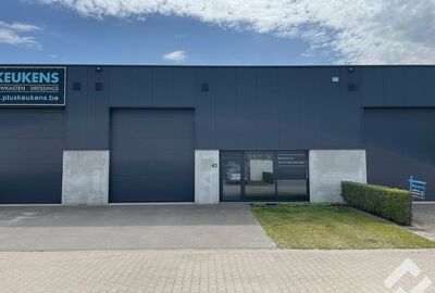 Industrieel gebouw te huur in Lommel