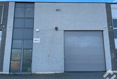 Industrieel gebouw te huur in Dessel
