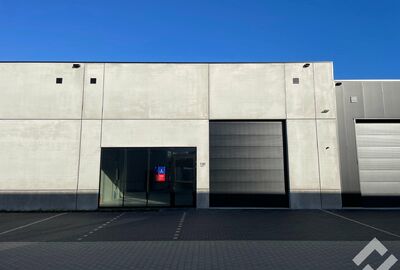 Industrieel gebouw te huur in Overpelt